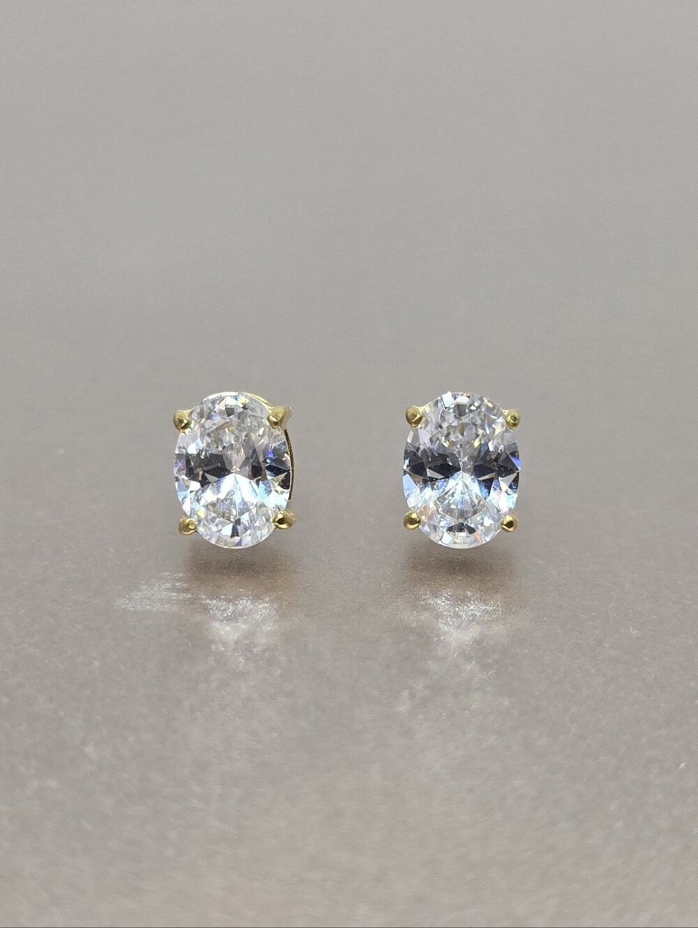 Classic Oval Cubic Zirconia Stud Earrings in Gold